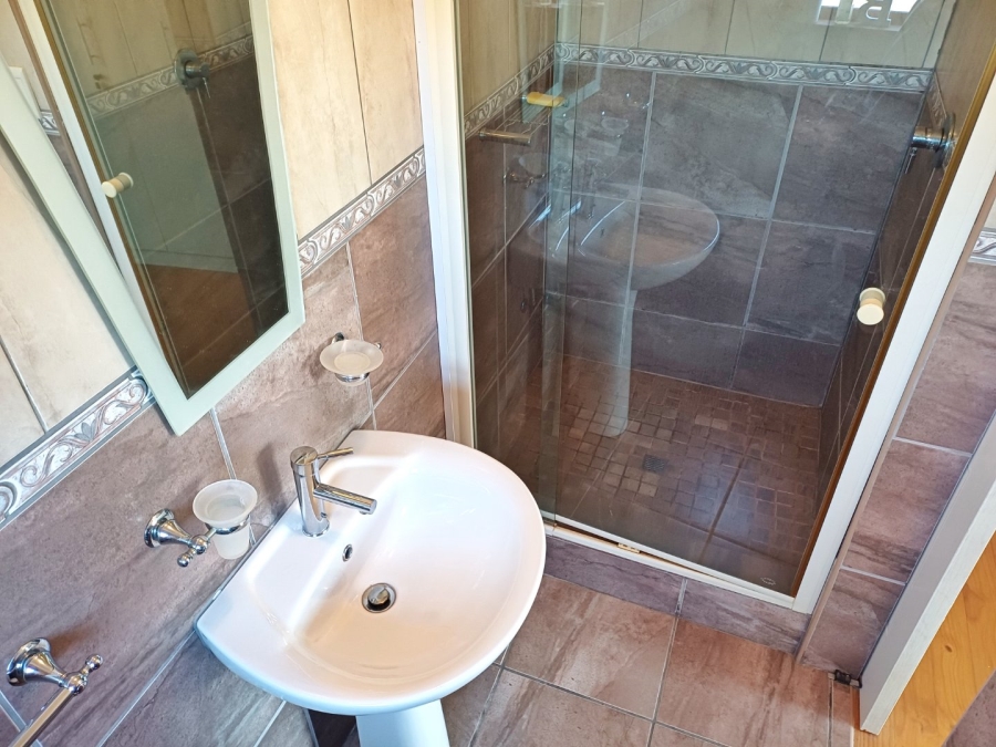 4 Bedroom Property for Sale in Reebok Western Cape